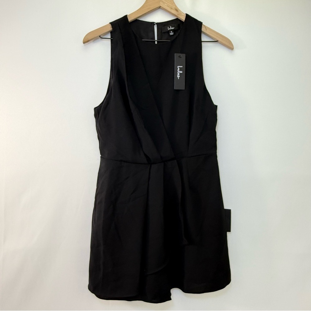 NWT Lulu's Women’s Sleeveless Black Romper - M